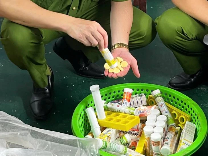 Hơn 1,2 triệu viên sủi chứa chất bảo quản vượt ngưỡng 33 lần: Tất cả các gia đình đã mua hoặc cho trẻ sử dụng chú ý khuyến cáo từ giới chuyên gia Hơn 1,2 triệu viên sủi chứa chất bảo quản vượt ngưỡng 33 lần: Tất cả các gia đình đã mua hoặc cho trẻ sử dụng chú ý khuyến cáo từ giới chuyên gia