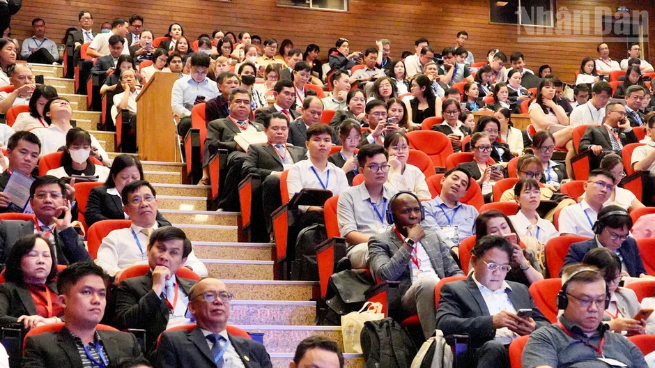 Hơn 1.000 đại biểu dự hội nghị khoa học tại Bệnh viện Chợ Rẫy Hơn 1.000 đại biểu dự hội nghị khoa học tại Bệnh viện Chợ Rẫy