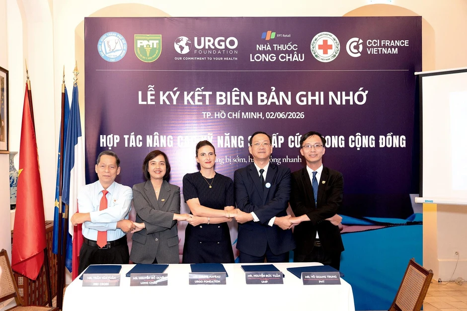 Hơn 22.000 dược sĩ Long Châu sẽ được đào tạo để trở thành tình nguyện viên sơ cấp cứu cộng đồng Hơn 22.000 dược sĩ Long Châu sẽ được đào tạo để trở thành tình nguyện viên sơ cấp cứu cộng đồng