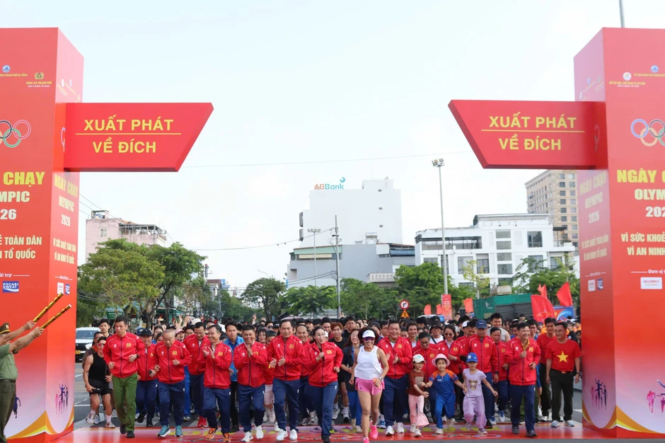Hơn 38.000 người tham gia ngày chạy vì sức khỏe toàn dân tại Đà Nẵng Hơn 38.000 người tham gia ngày chạy vì sức khỏe toàn dân tại Đà Nẵng
