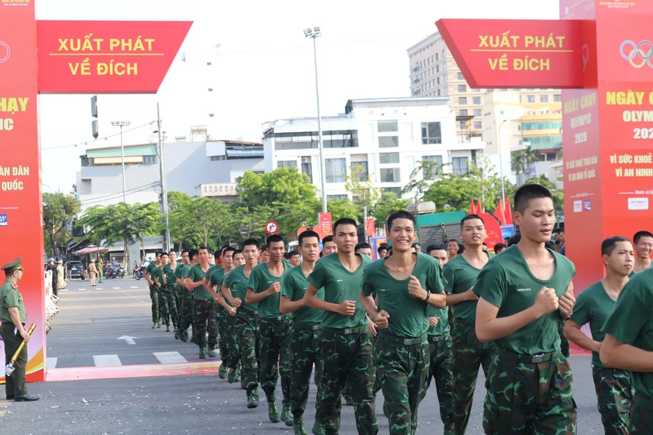 Hơn 38.000 người tham gia ngày chạy vì sức khỏe toàn dân tại Đà Nẵng Hơn 38.000 người tham gia ngày chạy vì sức khỏe toàn dân tại Đà Nẵng