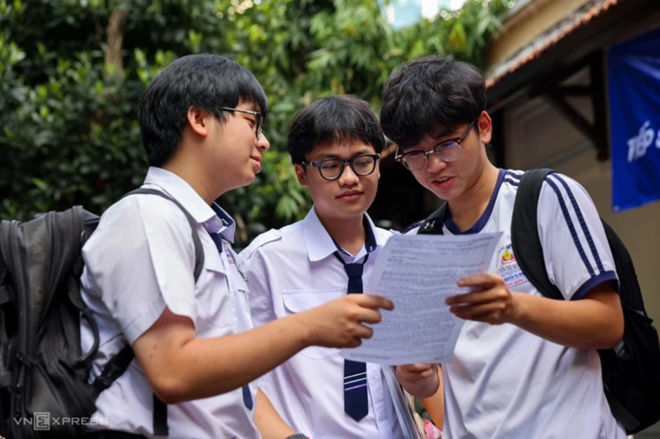 Hơn 60% học sinh TP HCM mắc tật khúc xạ Hơn 60% học sinh TP HCM mắc tật khúc xạ