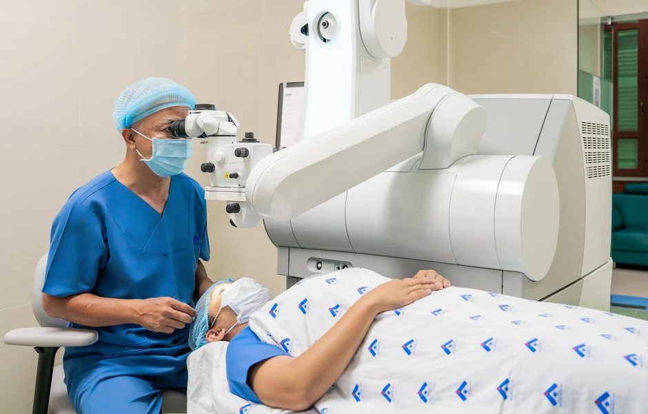Hơn nửa số học sinh TPHCM mắc tật khúc xạ Hơn nửa số học sinh TPHCM mắc tật khúc xạ