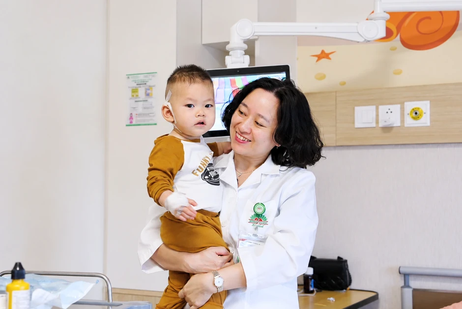 Hợp tác Việt - Nga: Nâng tầm kỹ thuật cấy ốc tai điện tử Hợp tác Việt - Nga: Nâng tầm kỹ thuật cấy ốc tai điện tử