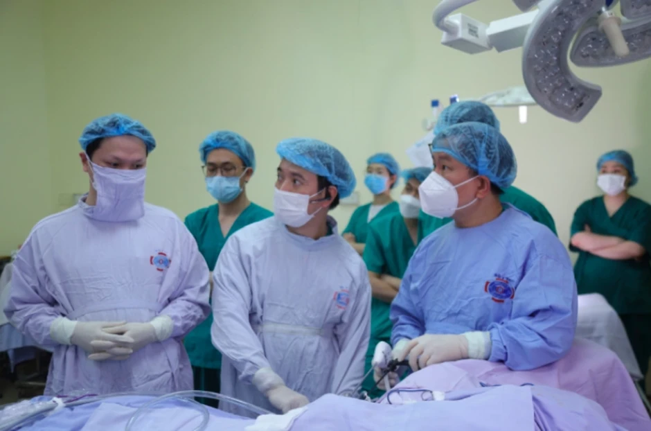 Kỹ thuật 'mổ hai mục tiêu' giúp bệnh nhân ung thư vú phục hồi hình thể Kỹ thuật 'mổ hai mục tiêu' giúp bệnh nhân ung thư vú phục hồi hình thể