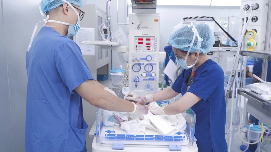 Kéo dài thai kỳ cho sản phụ vỡ ối ở tuần 32 Kéo dài thai kỳ cho sản phụ vỡ ối ở tuần 32