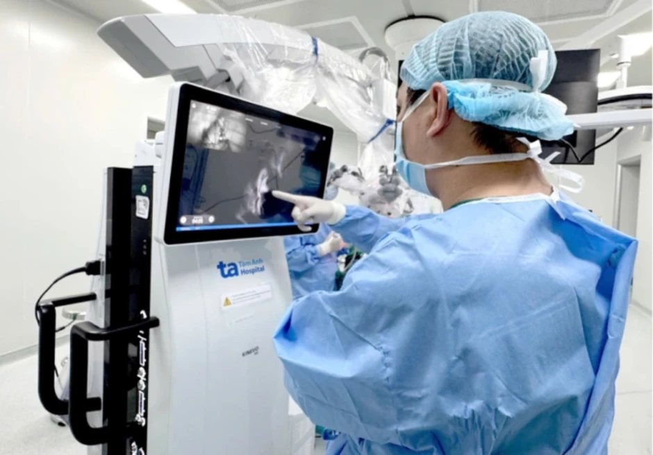 Kẹp túi phình mạch não cứu người đột quỵ - Báo TinVina Kẹp túi phình mạch não cứu người đột quỵ - Báo TinVina
