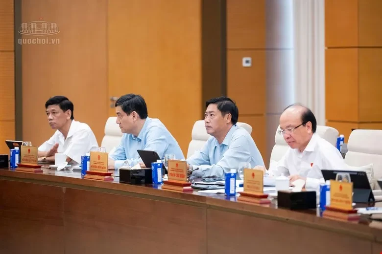 Khắc phục triệt để tình trạng thiếu sách giáo khoa Khắc phục triệt để tình trạng thiếu sách giáo khoa