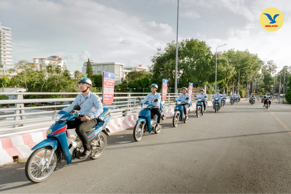Khám phá công nghệ đứng sau dịch vụ xét nghiệm tại nhà của MEDLATEC Khám phá công nghệ đứng sau dịch vụ xét nghiệm tại nhà của MEDLATEC