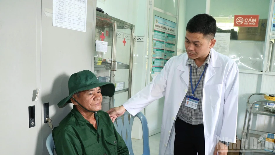 Khánh Hòa nâng chất lượng chăm sóc sức khỏe cho đồng bào dân tộc thiểu số Khánh Hòa nâng chất lượng chăm sóc sức khỏe cho đồng bào dân tộc thiểu số