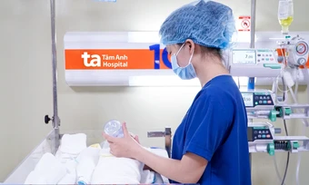 Khi nào cần thay núm bình sữa cho trẻ? - Báo TinVina