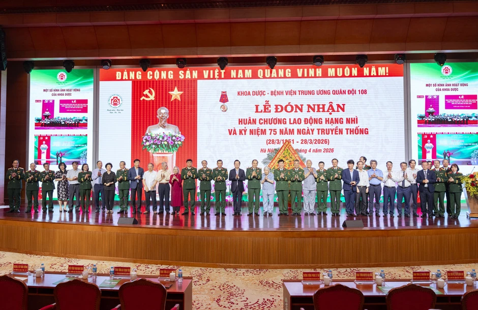 Khoa Dược Bệnh viện Trung ương Quân đội 108: Hành trình 75 năm phụng sự Khoa Dược Bệnh viện Trung ương Quân đội 108: Hành trình 75 năm phụng sự
