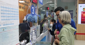 Không được yêu cầu nộp thẻ BHYT giấy khi áp dụng điện tử