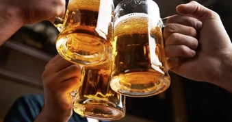 Không hút thuốc, ít rượu bia nhưng vẫn 'yếu sinh lý': Bác sĩ nam khoa chỉ ra 4 'thủ phạm' bất ngờ