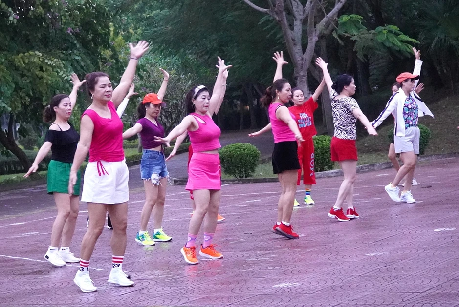 Khuyến khích doanh nghiệp thưởng nhân viên chăm tập thể dục Khuyến khích doanh nghiệp thưởng nhân viên chăm tập thể dục