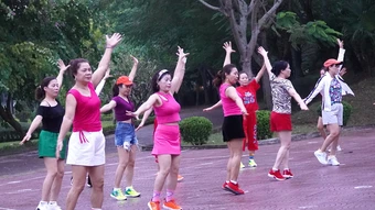 Khuyến khích doanh nghiệp thưởng nhân viên chăm tập thể dục