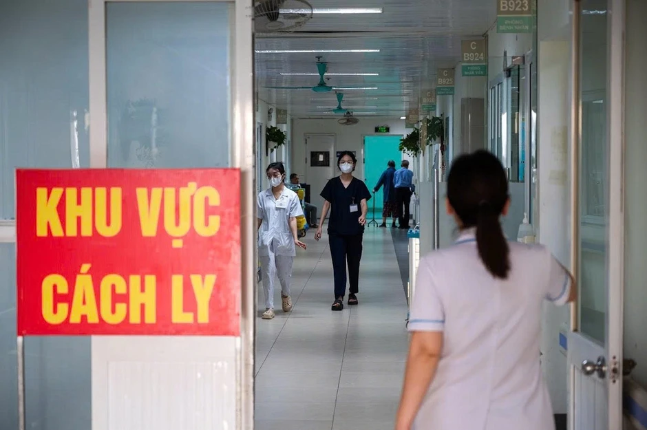 Kiểm soát người về từ vùng có dịch bệnh Ebola