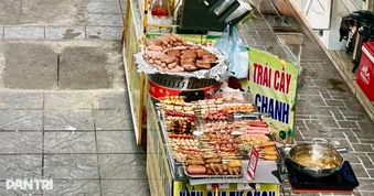 Kiểm tra đột xuất các cơ sở ăn uống, bếp ăn tập thể tại Hà Nội và Ninh Bình