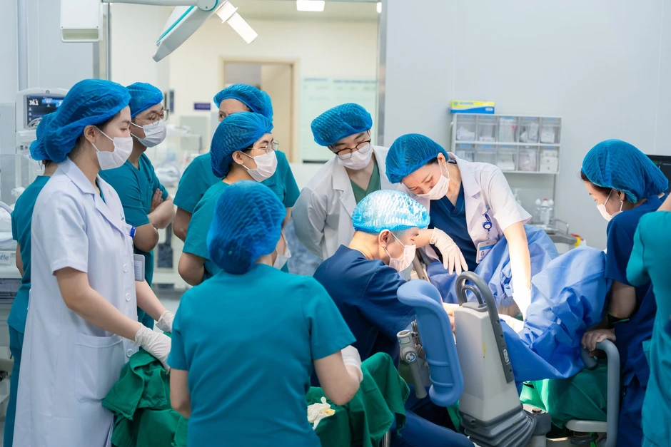 Kỳ tích y khoa: Tam thai chào đời cách nhau 36 giờ Kỳ tích y khoa: Tam thai chào đời cách nhau 36 giờ