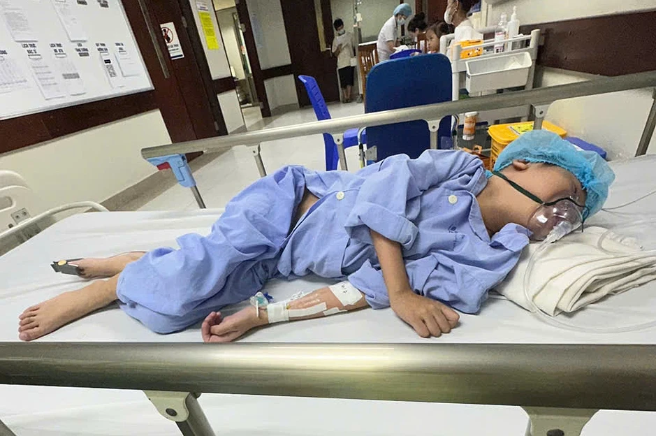 Lá gan từ người chết não thay đổi số phận em bé 7 năm xơ gan Lá gan từ người chết não thay đổi số phận em bé 7 năm xơ gan