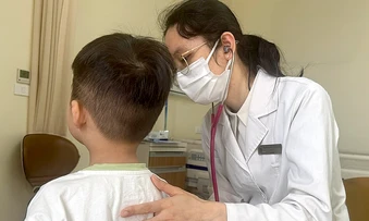 Làm gì phòng viêm phổi tái phát ở trẻ? - Báo TinVina