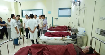 Làm rõ nguyên nhân khiến 222 người ngộ độc thực phẩm ở Huế
