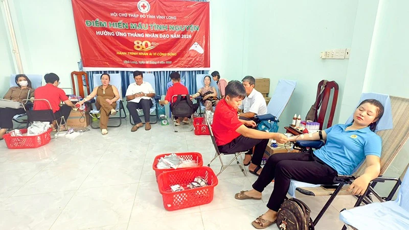 Lan tỏa mạnh mẽ phong trào hiến máu tình nguyện ở Vĩnh Long Lan tỏa mạnh mẽ phong trào hiến máu tình nguyện ở Vĩnh Long