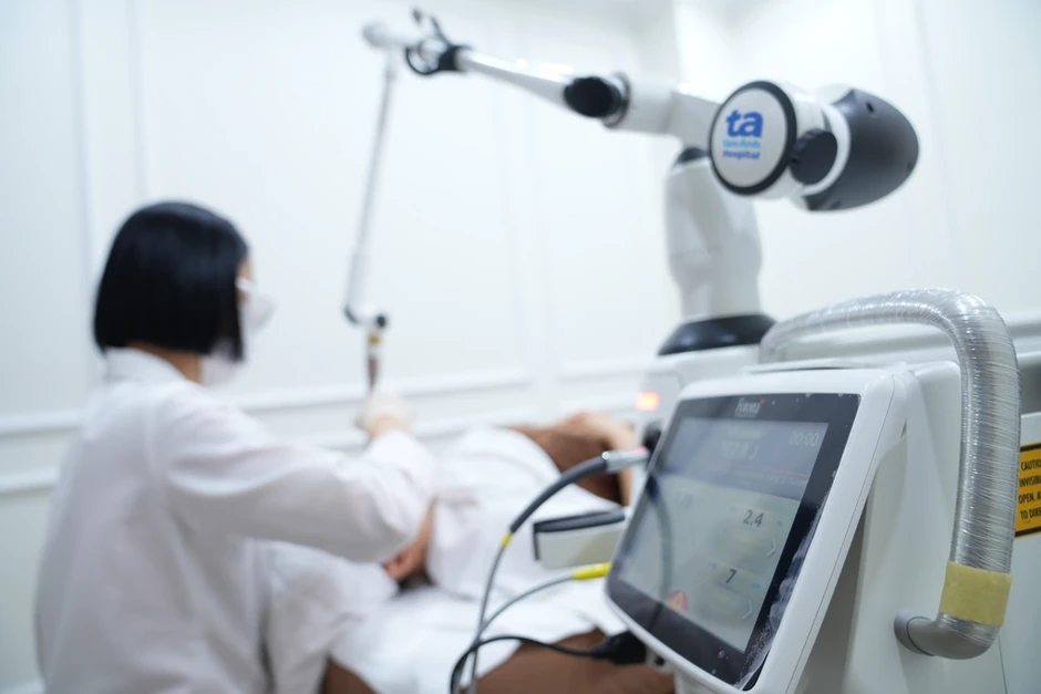 Laser điều trị nám, tàn nhang có gây mỏng da? - Báo TinVina Laser điều trị nám, tàn nhang có gây mỏng da? - Báo TinVina