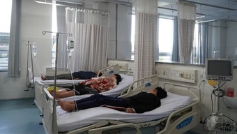 Liên tiếp 2 vụ ngộ độc sau khi ăn bánh mì tại TP Hồ Chí Minh