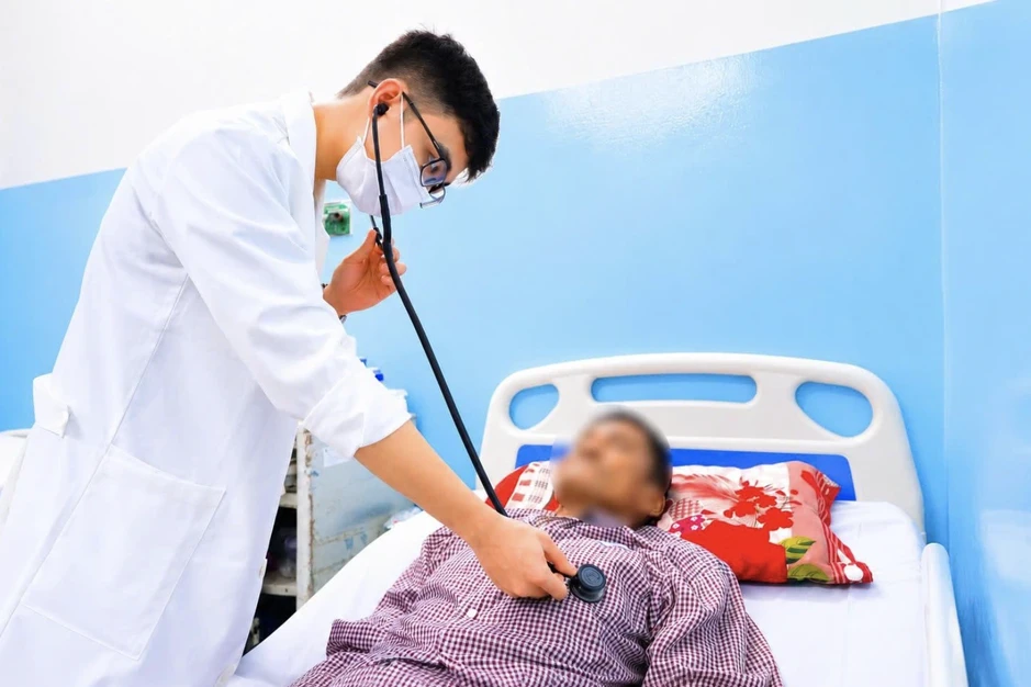 Liên tiếp ghi nhận nhiều người ở TPHCM nguy kịch sau cơn đau ngực đột ngột Liên tiếp ghi nhận nhiều người ở TPHCM nguy kịch sau cơn đau ngực đột ngột