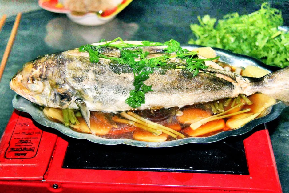 Loại cá đặc sản có cái tên "ngượng đỏ mặt": Xưa là món bình dân, giờ 400.000đ/kg vẫn được săn lùng vì vừa ngon vừa bổ
