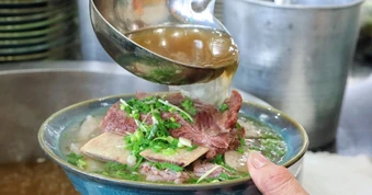 Loại phở bò nào dễ gây tăng cân nhất?
