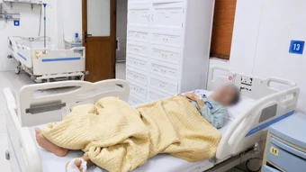 Loét bàn chân do đái tháo đường, người đàn ông 67 tuổi ngừng tim nguy kịch
