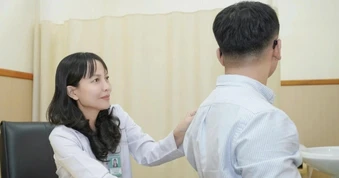 Lời cảnh báo đến nhân viên văn phòng ngồi máy tính 8 tiếng mỗi ngày