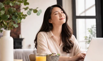 Lợi ích ít biết khi nhắm mắt vài phút - Báo TinVina