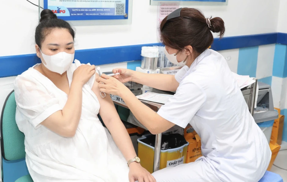 Lợi ích tiêm vắc xin cúm đối với nhóm đối tượng nguy cơ cao Lợi ích tiêm vắc xin cúm đối với nhóm đối tượng nguy cơ cao