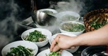 Lời khuyên cho những ai mê ăn phở vào mùa thu