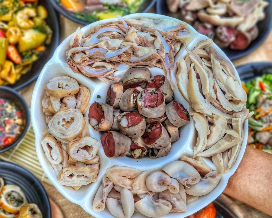 Lời khuyên cho những người mê ăn lòng lợn Lời khuyên cho những người mê ăn lòng lợn