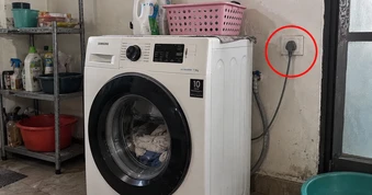 Lời khuyên cho tất cả các gia đình vẫn cắm điện máy giặt 24/7