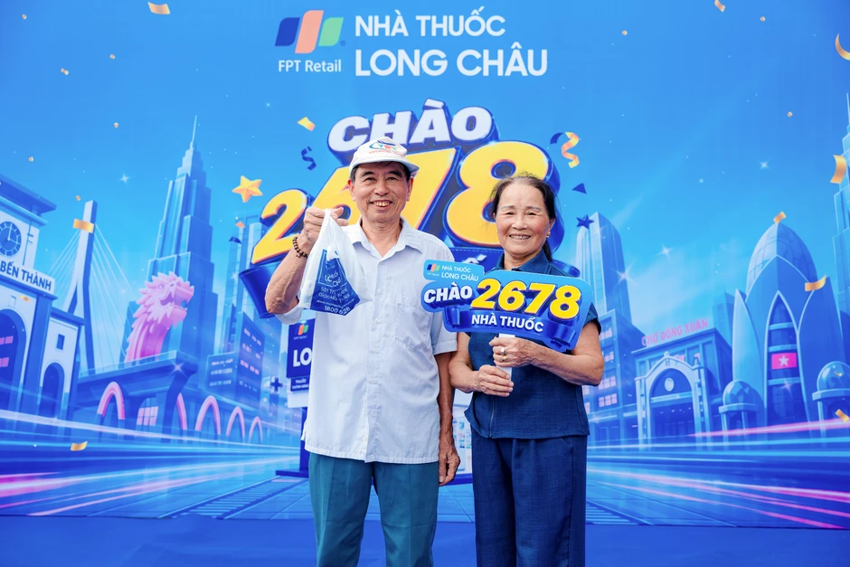 Long Châu chạm mốc 2.678 nhà thuốc, tiếp tục chăm sóc hàng triệu gia đình Long Châu chạm mốc 2.678 nhà thuốc, tiếp tục chăm sóc hàng triệu gia đình