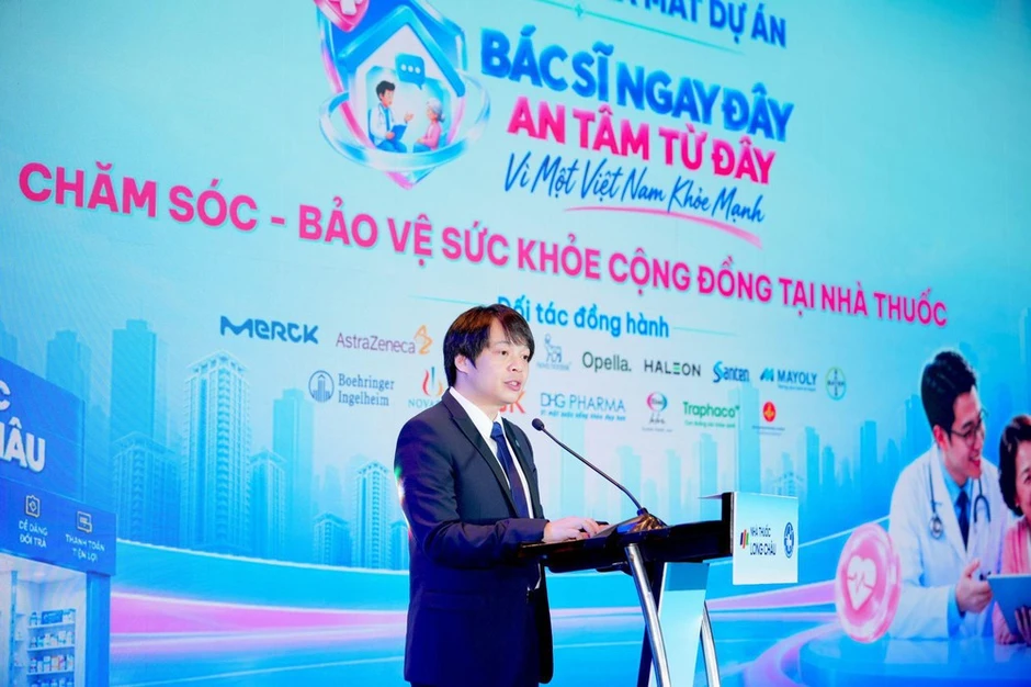Long Châu cùng Hội Thầy thuốc trẻ Việt Nam tiên phong mô hình kết nối bác sĩ với người dân tại nhà thuốc Long Châu cùng Hội Thầy thuốc trẻ Việt Nam tiên phong mô hình kết nối bác sĩ với người dân tại nhà thuốc