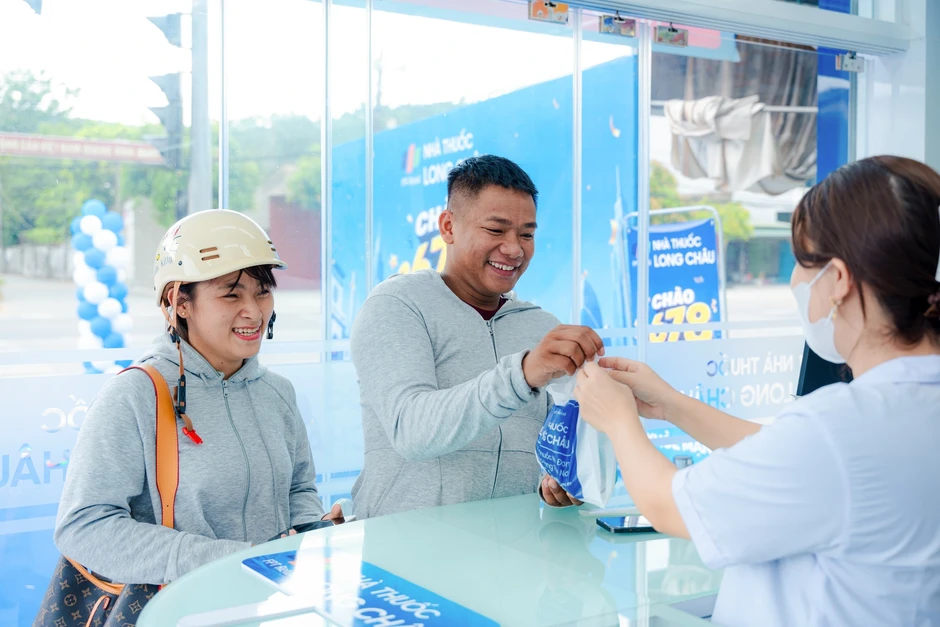 Long Châu và hành trình bền bỉ xây dựng 2.678 nhà thuốc cộng đồng 'gần dân, sát dân'