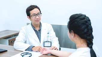 Lưu ý khi tiêm hormone tăng trưởng cho trẻ