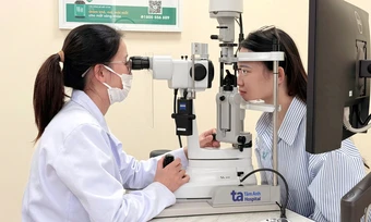 Mắt mờ như có màng che cảnh báo bệnh gì? - Báo TinVina
