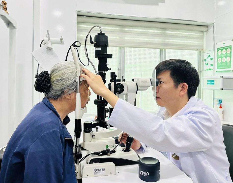 Mắt Sài Gòn và hành trình 1 năm tiên phong ứng dụng phẫu thuật Phaco không dao Mắt Sài Gòn và hành trình 1 năm tiên phong ứng dụng phẫu thuật Phaco không dao
