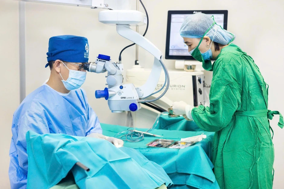 Mắt Sài Gòn và hành trình 1 năm tiên phong ứng dụng phẫu thuật Phaco không dao Mắt Sài Gòn và hành trình 1 năm tiên phong ứng dụng phẫu thuật Phaco không dao