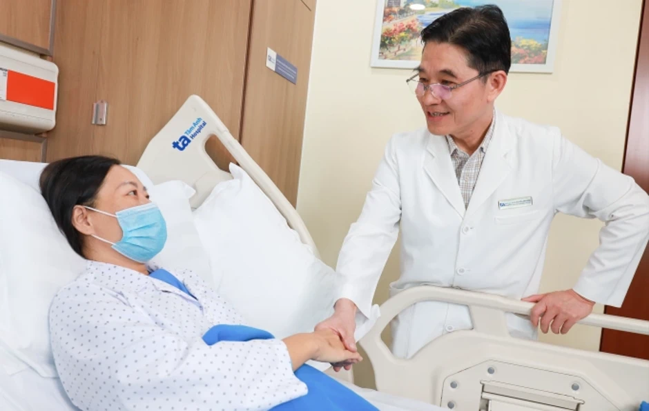 Mổ '2 trong 1' cắt u dính nhiều cơ quan cho người phụ nữ - Báo TinVina Mổ '2 trong 1' cắt u dính nhiều cơ quan cho người phụ nữ - Báo TinVina