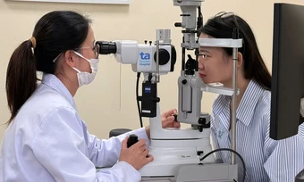 Mờ mắt thoáng qua cảnh báo bệnh gì? - Báo TinVina