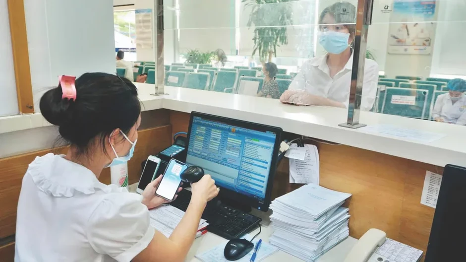 Mở rộng quyền lợi BHYT, giảm gánh nặng chi tiền cho người dân Mở rộng quyền lợi BHYT, giảm gánh nặng chi tiền cho người dân