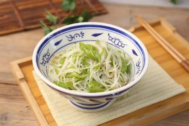Món ăn dễ nấu từ loại rau giúp thanh nhiệt, giảm hỏa khí trong người và làm sạch ruột, đồng thời bổ sung kali Món ăn dễ nấu từ loại rau giúp thanh nhiệt, giảm hỏa khí trong người và làm sạch ruột, đồng thời bổ sung kali